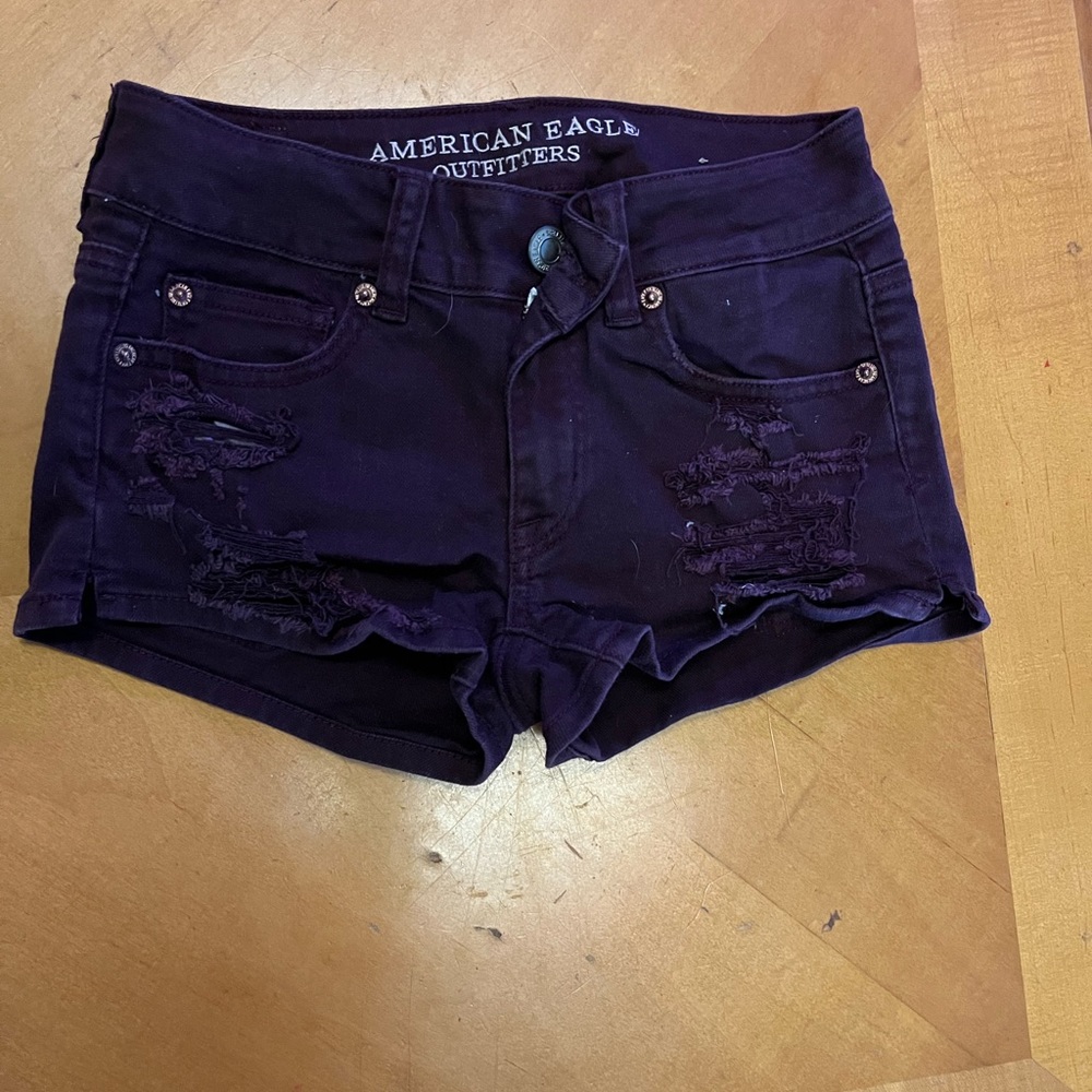 Burgundy AE stretch shortie shorts size 0